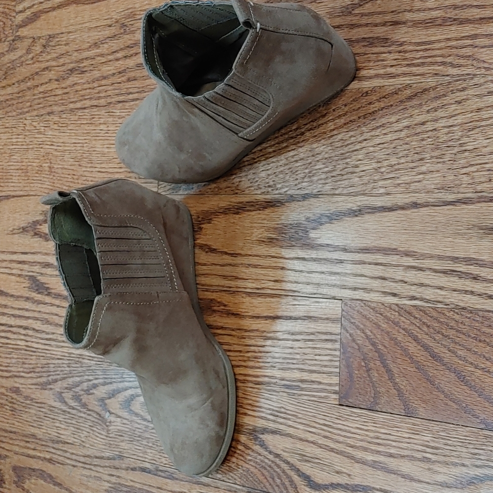 Dolce vita suede wedge booties